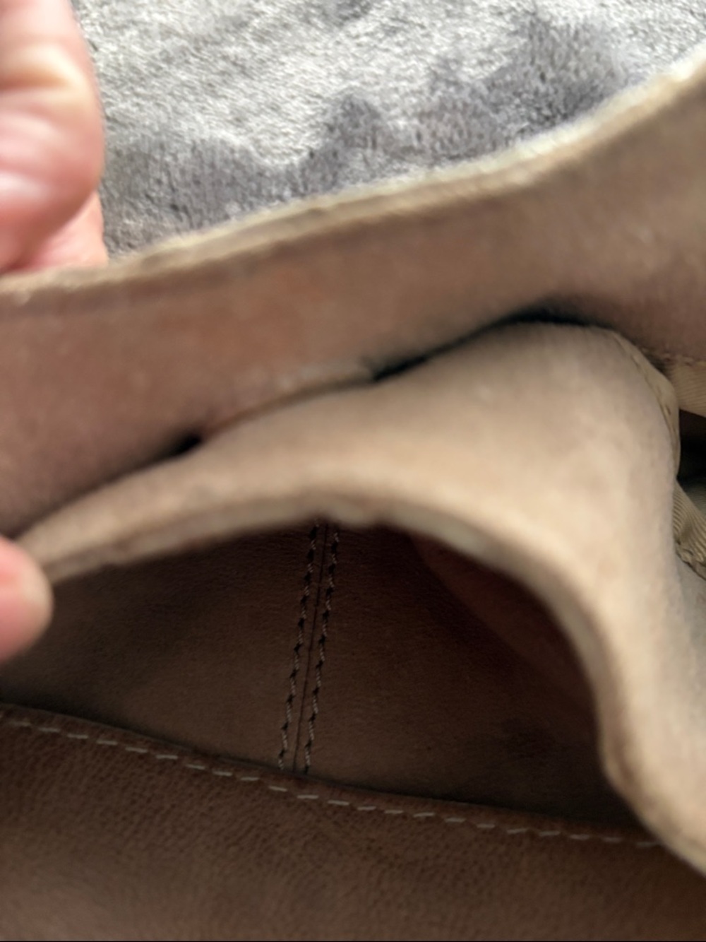 HOBO Beige/Tan Leather Hobo Shoulder Bag - Picture 6 of 7